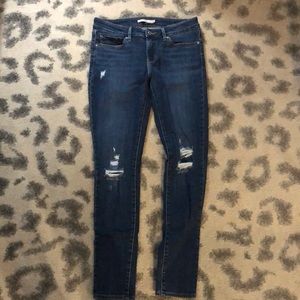 Levi’s 711 Skinny Jean